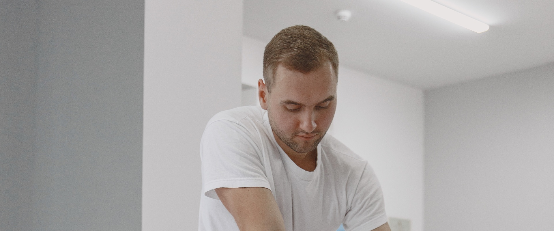 Spinal Decompression Chiropractor In Panama City: How They Can Help Relieve Back Pain